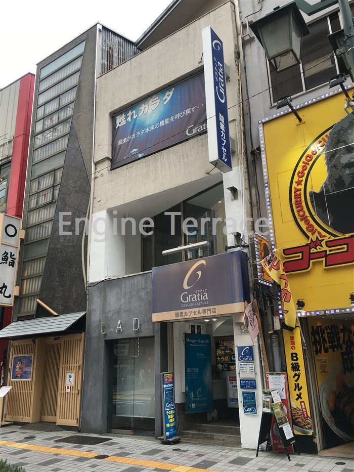 新宿 徒歩2分 構造:鉄筋コンクリート造